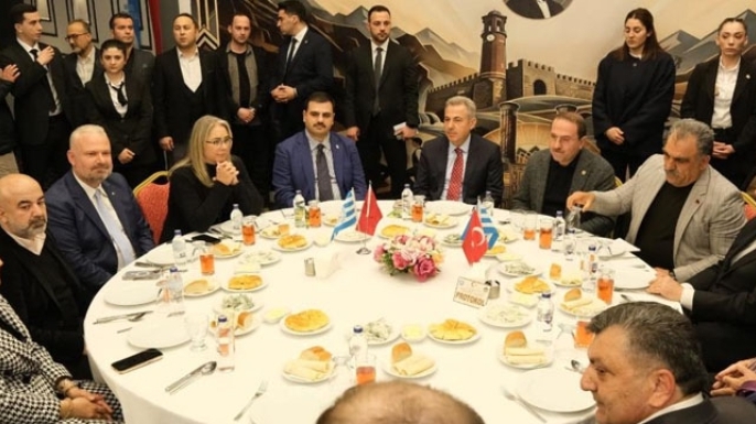 Erzurumlular İzmir'de herfene gecesinde buluştu