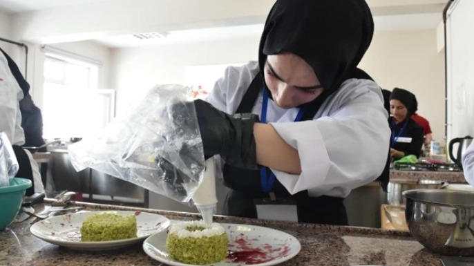 Gastronomi Lisesi gençleri bekliyor