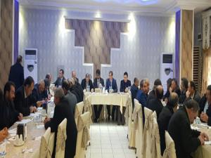 Aşkalede muhtarlara bilgilendirme toplantısı