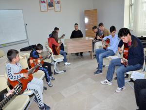 Palandöken Belediyesinin yaz okulları devam ediyor