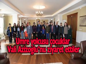 Umre yolcusu çocuklardan Vali Azizoğluna ziyaret