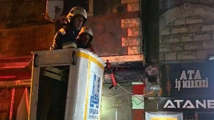 İş merkezinde yangın paniği