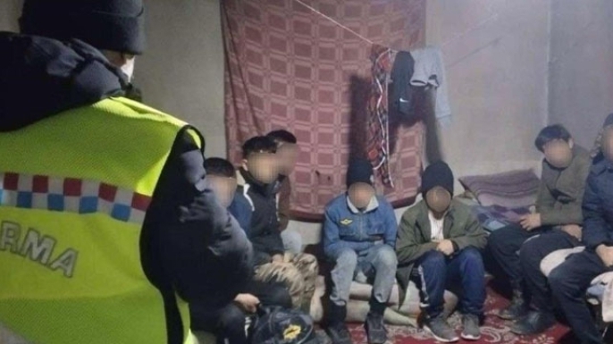 Jandarmadan göçmen operasyonu