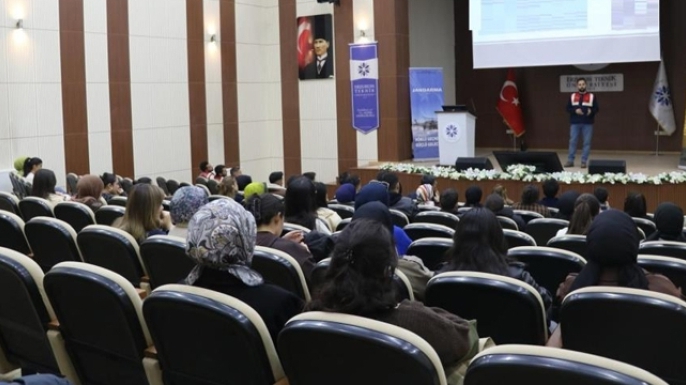 Jandarmadan madde bağımlılığı semineri