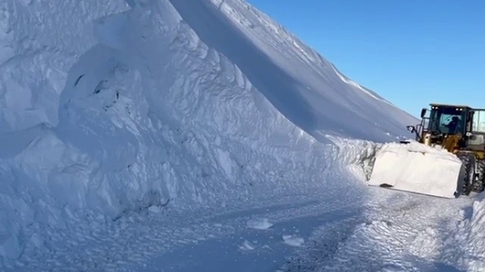 Kar kalınlığı 3 metreyi buldu