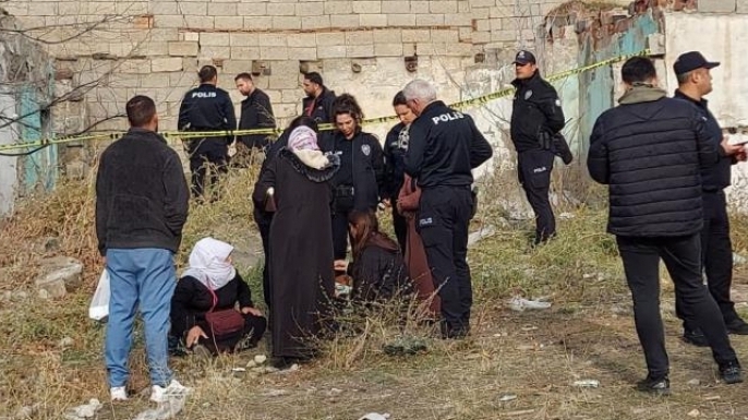 Metruk binada şüpheli ölüm