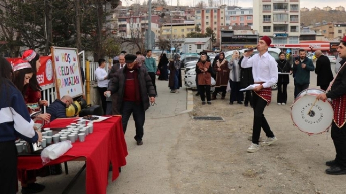 Öğrencilerden ‘Hoş Geldin Ramazan’ etkinliği