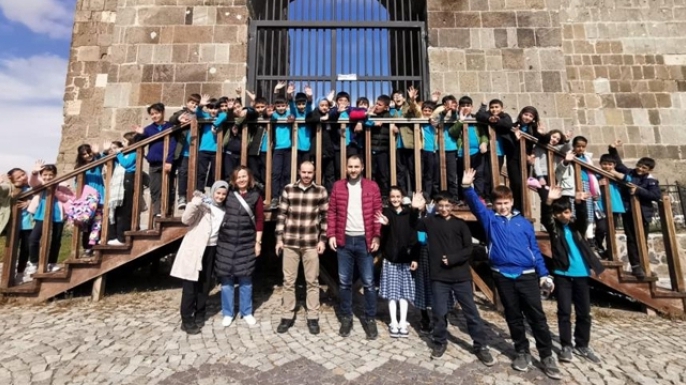 Öğrencilerden tarih ve kültüre yolculuk