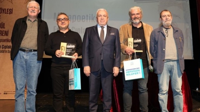 Prof. Dr. Kacıroğlu’na edebiyat eleştirisi ödülü