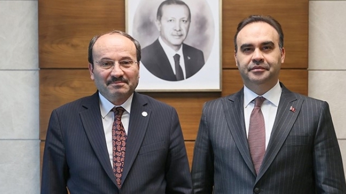 Rektör Çakmak, Bakan Kacır ile çip üretimini görüştü