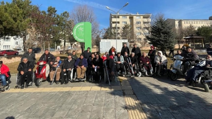 Türkiye Sakatlar Derneği’nden çağrı: Erişilebilir şehir için adım atın