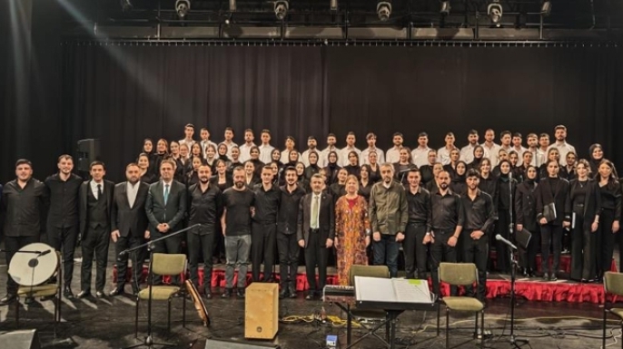Üniversitede muhteşem konser