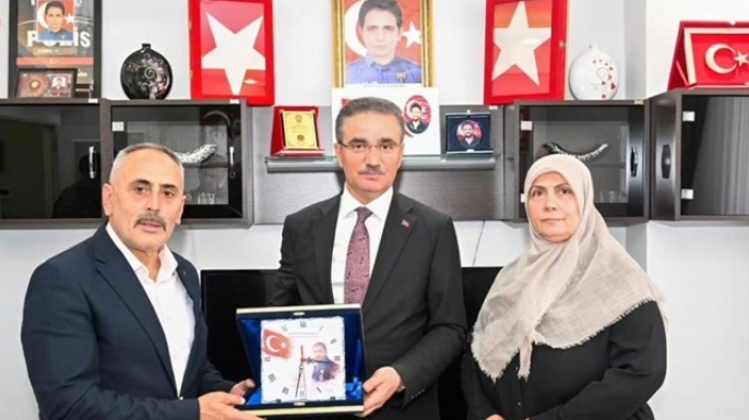 Vali Baruş’tan şehit ailelerine anlamlı ziyaret