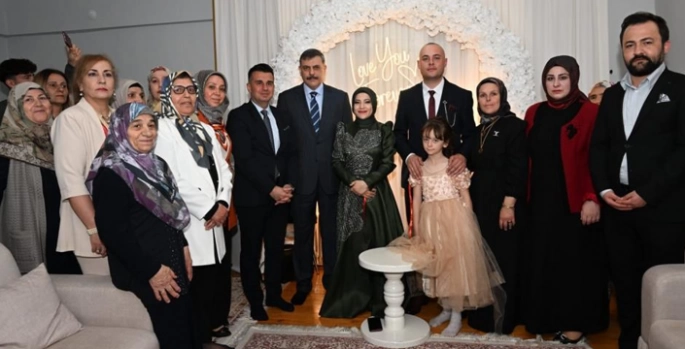Vali Çiftçi Buse’yi yalnız bırakmadı