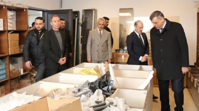 Vali Çiftçi’den Oltu çıkarması