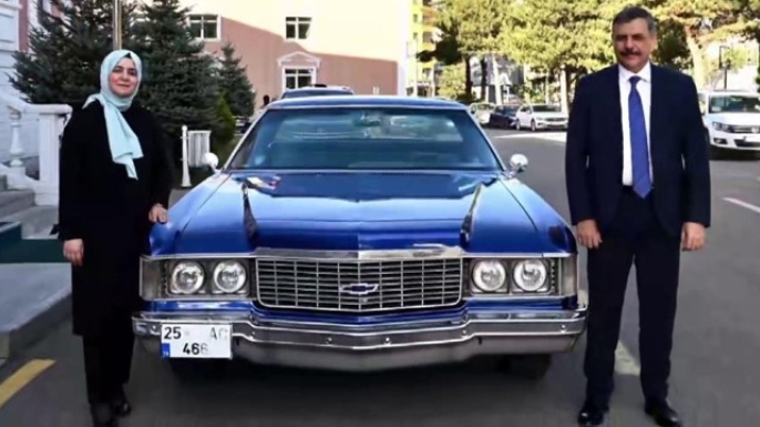 Vali Çiftçi ve eşinden zamanda yolculuk