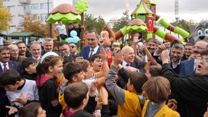 Yakutiye’den Üniversiteye örnek park